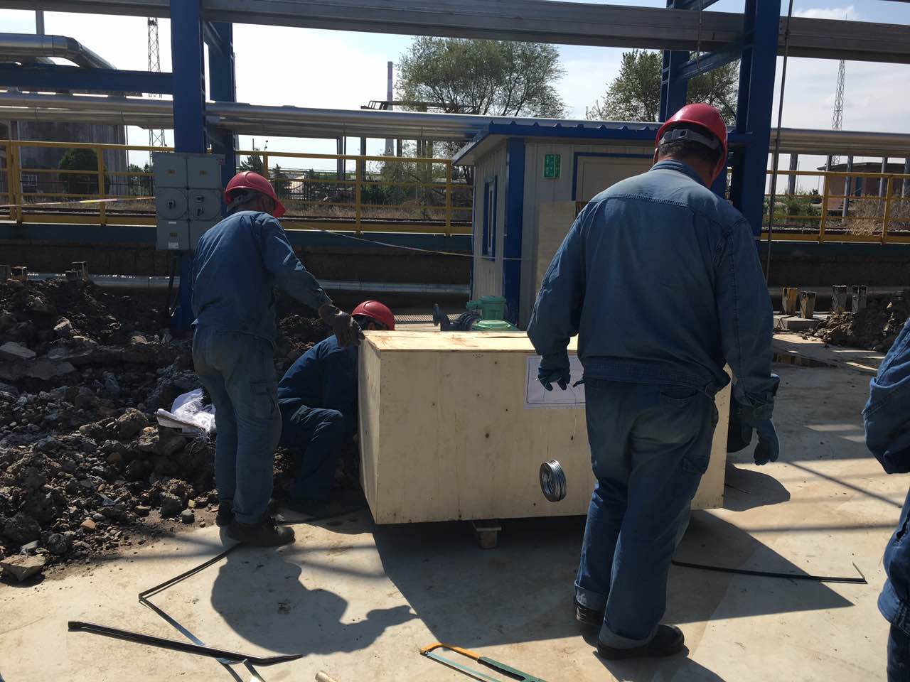 羅德銷售工程師服務(wù)現(xiàn)場(chǎng)(一) 羅德銷售工程師服務(wù)現(xiàn)場(chǎng)(一)